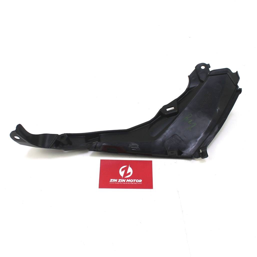 Nhựa Nhám Đầu Đèn Dưới Phải - CBR 150R 5 Nhựa Nhám Đầu Đèn Dưới Phải - CBR 150R