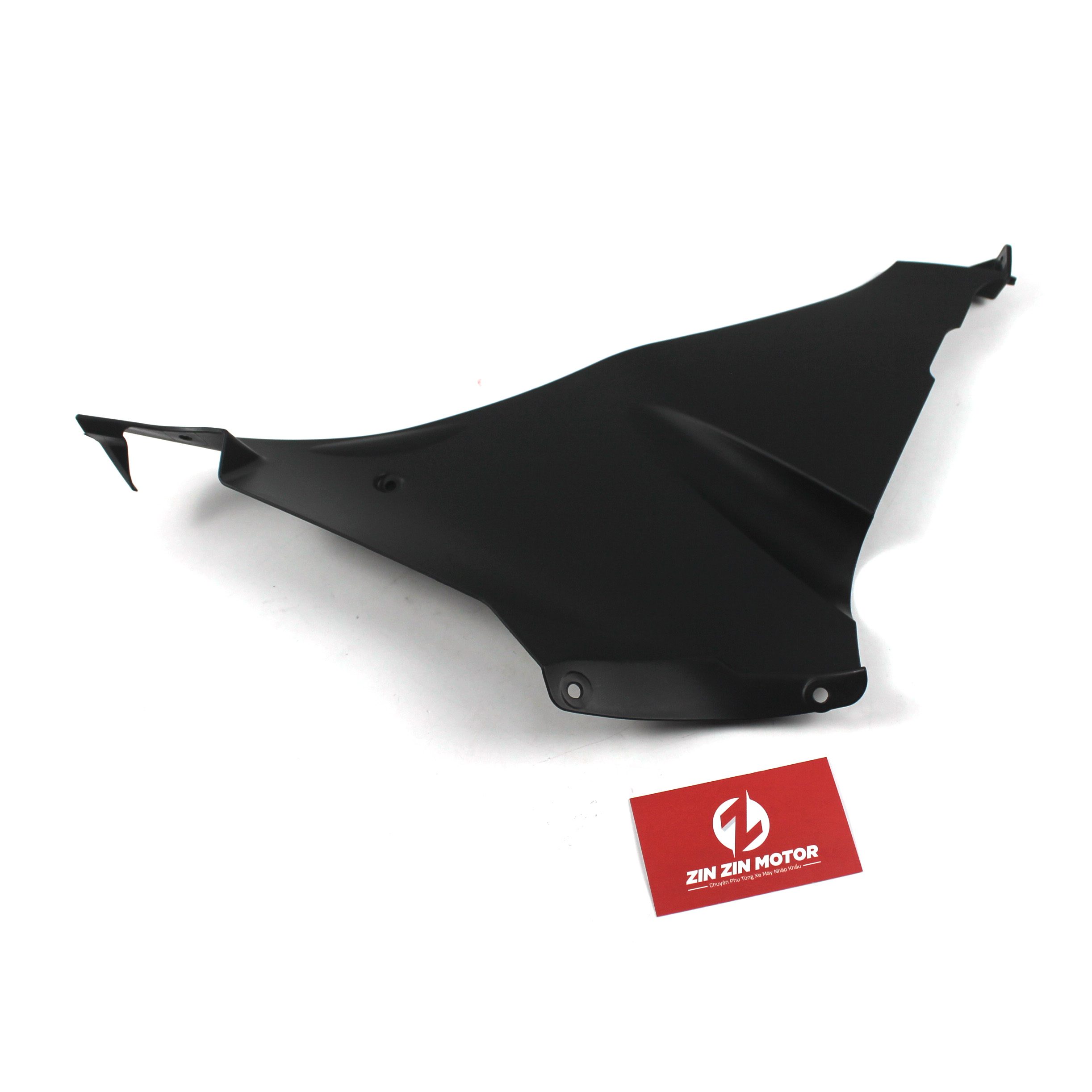 Nhựa Nhám Yếm Phía Trong Trái - GSX R150 2 Nhựa Nhám Yếm Phía Trong Trái - GSX R150