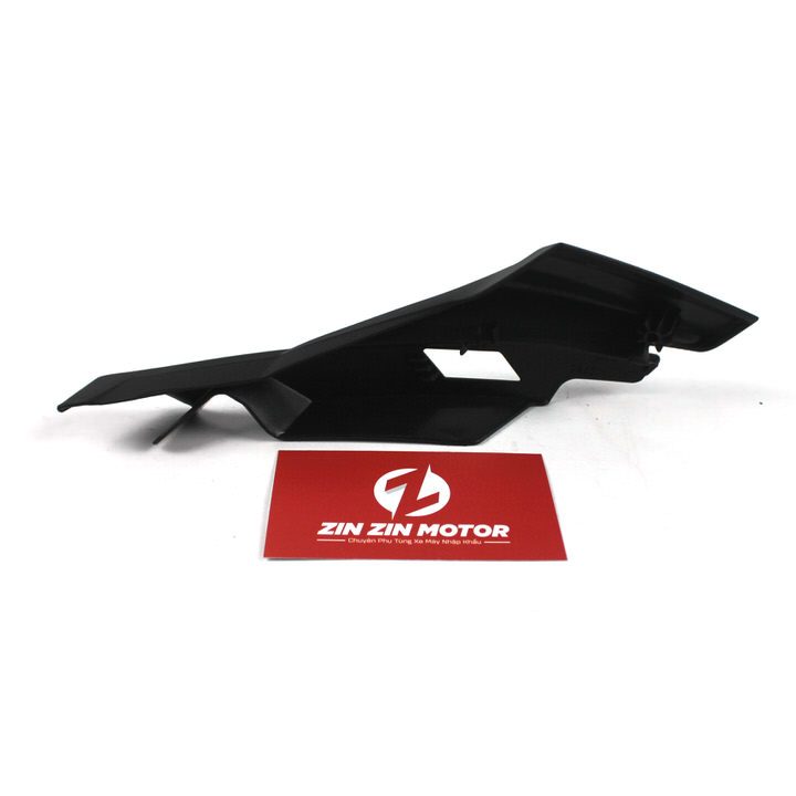 Nhựa Nhám Yếm Phải - GSX R150 3 Nhựa Nhám Yếm Phải - GSX R150