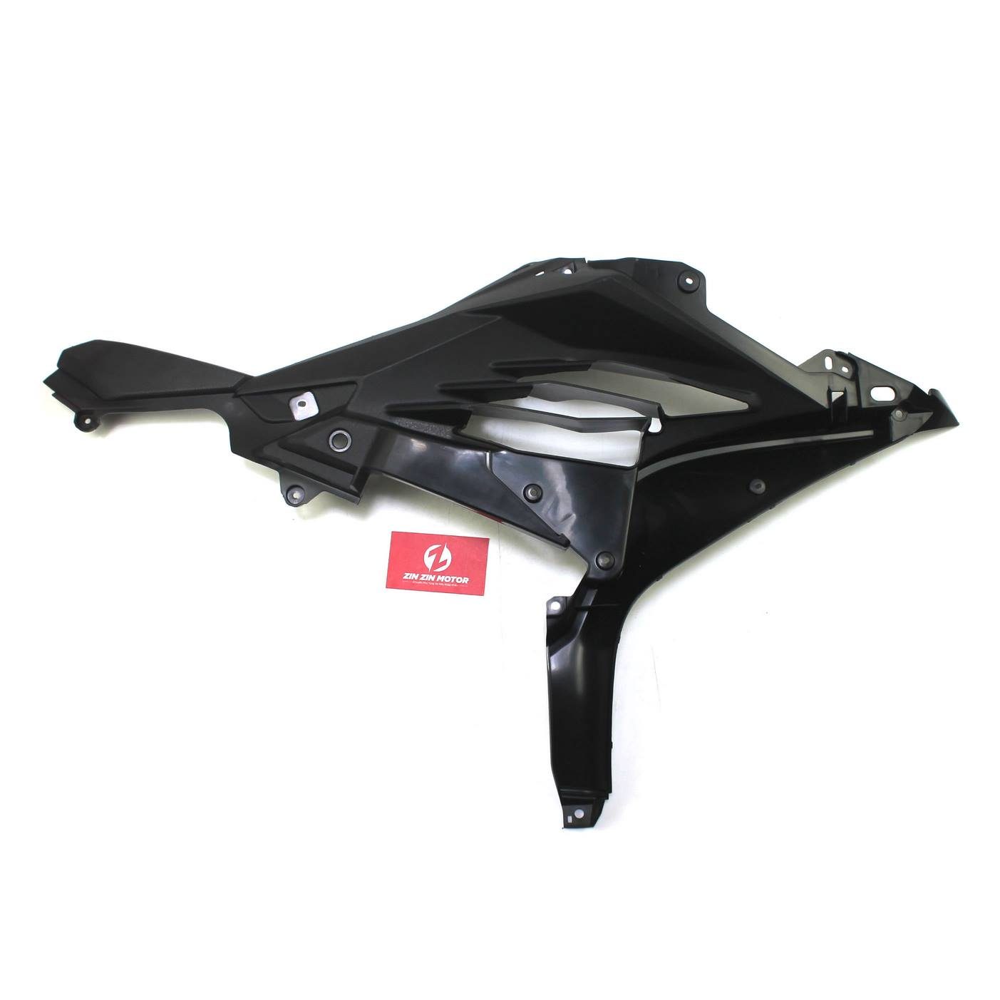 Nhựa Nhám Yếm Phải - CBR 150R 6 Nhựa Nhám Yếm Phải - CBR 150R