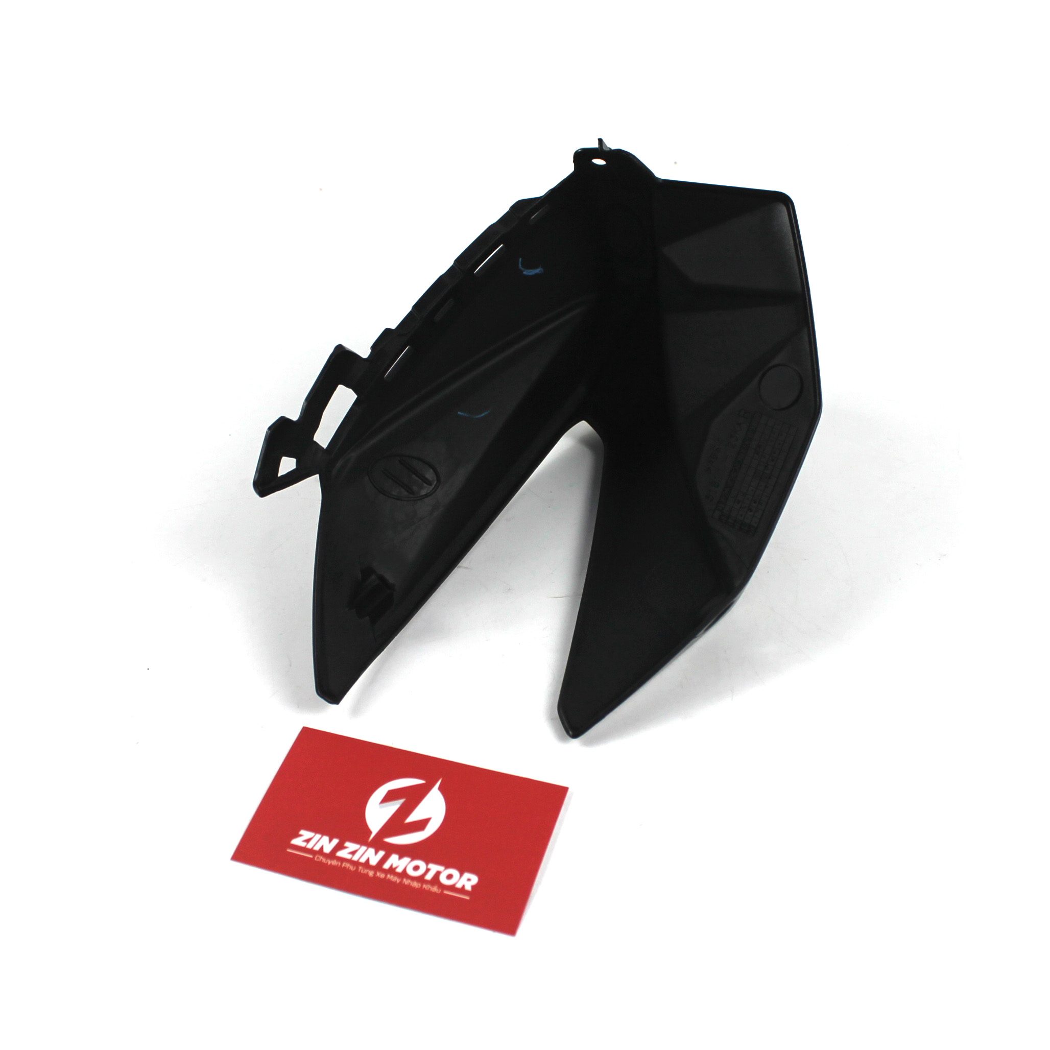 Ốp Đầu Phải Đen Nhám - GSX S150