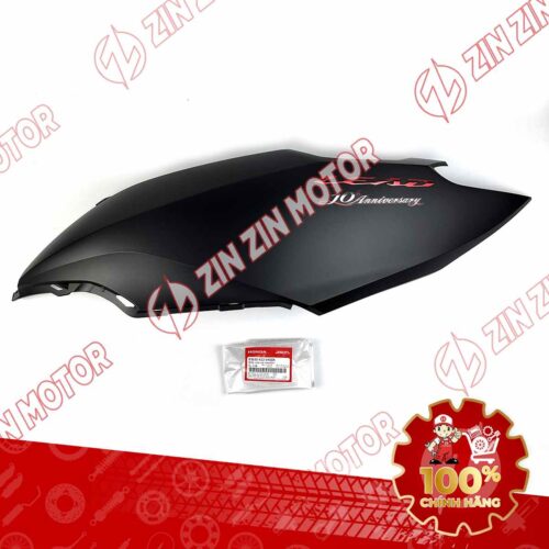 ỐP SƯỜN LEAD 2017-2019 BÊN TRÁI ĐEN NHÁM (TEM CHỮ NỔI ĐỎ)  *NHA76M* 83650K12V40ZA CHÍNH HÃNG